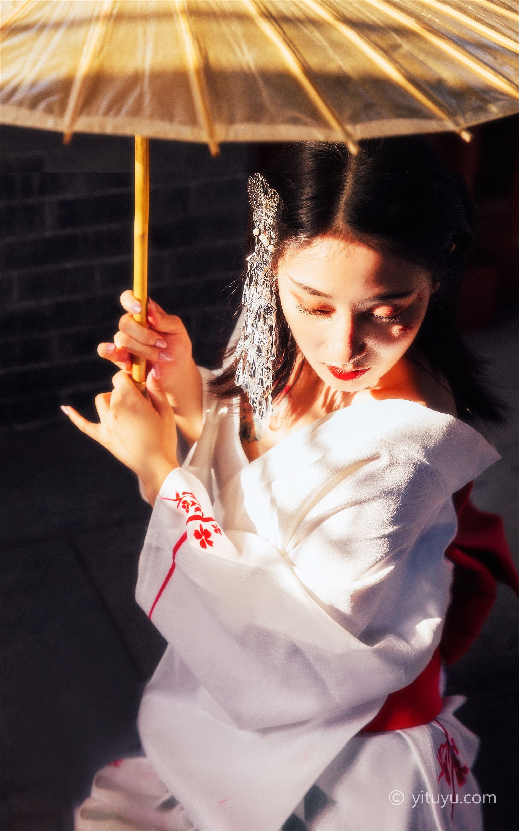 YITUYU艺图语  2021.06.18 性空山 王月